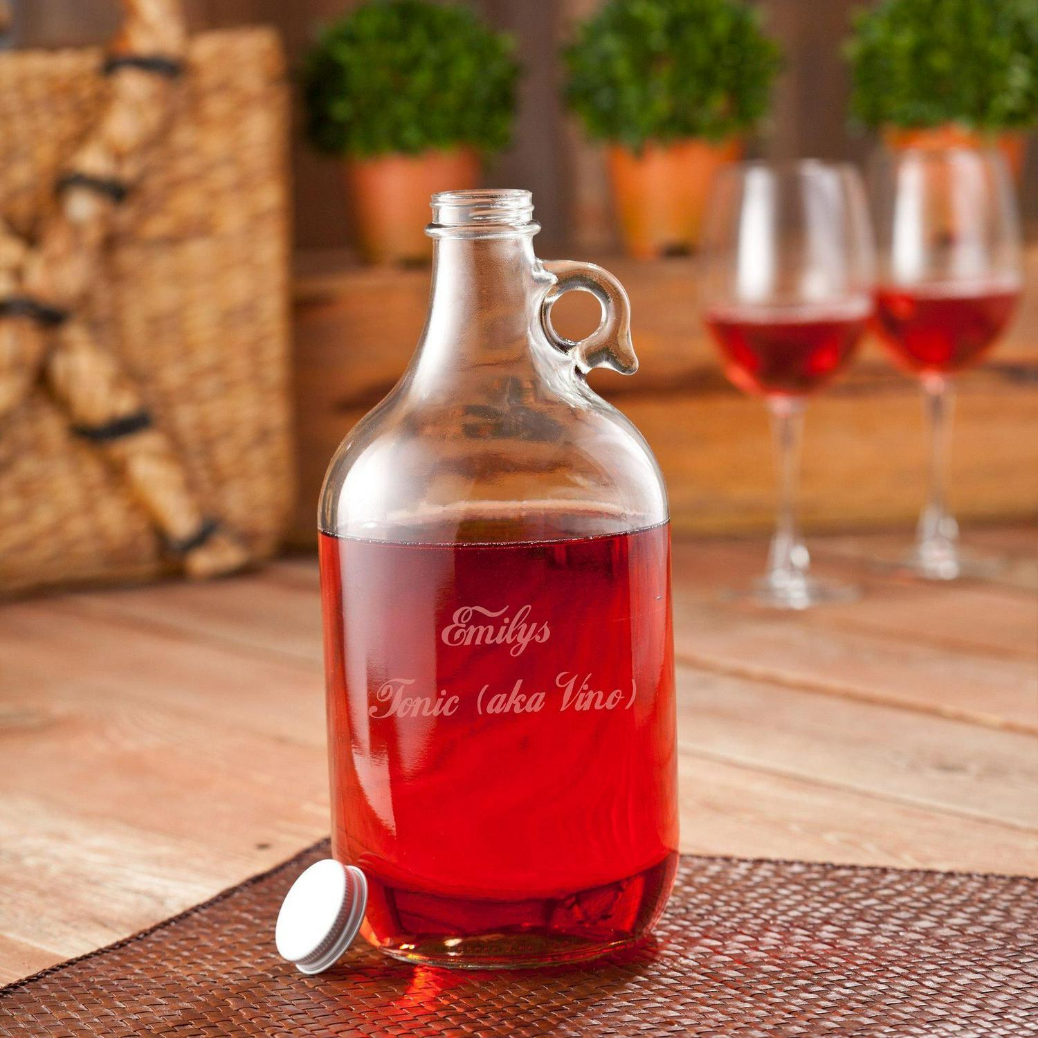 Personalized Wine Jug with 2 Wine Glasses