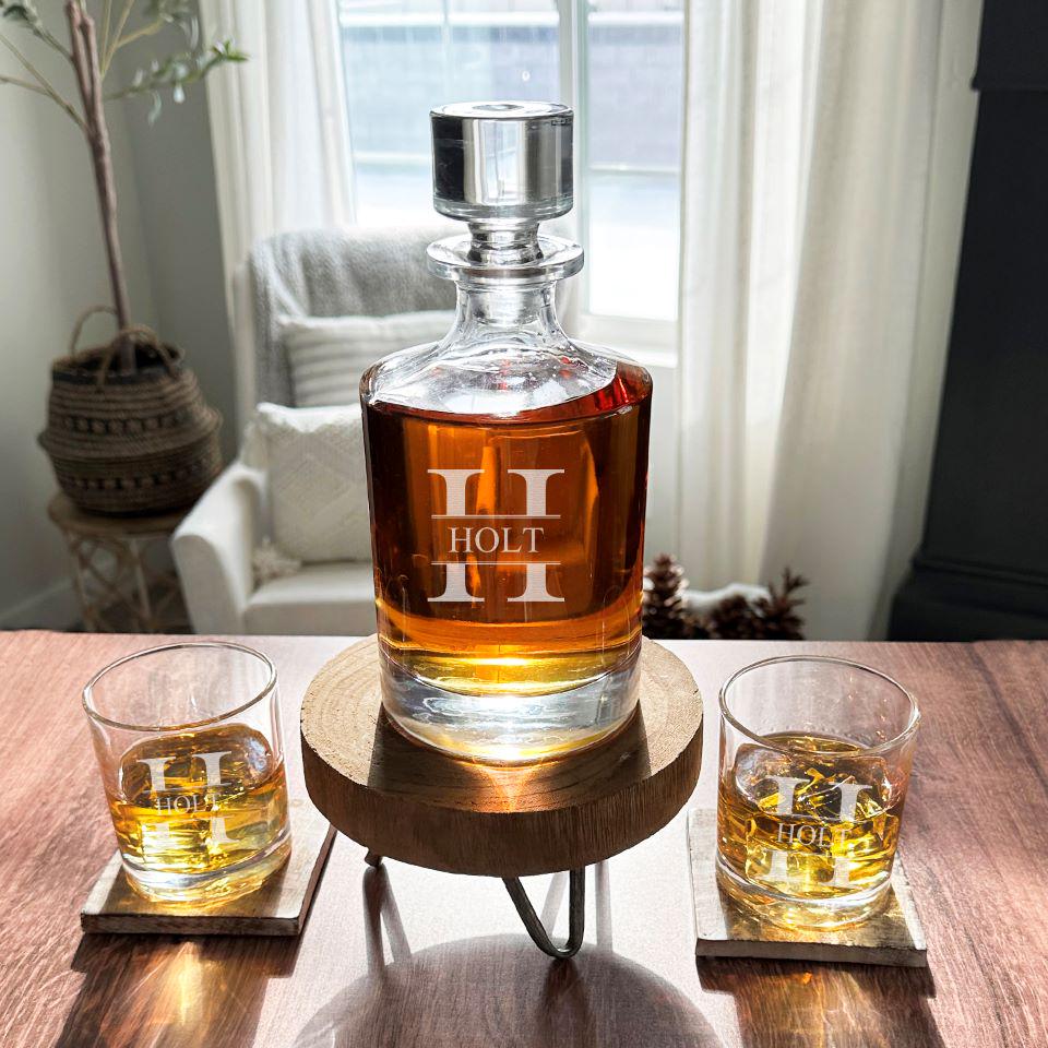 Kingsport 30 oz. Personalized Decanter Set with 2 Whiskey Glasses