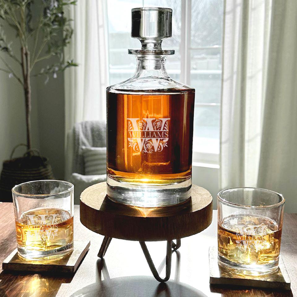 Kingsport 30 oz. Personalized Decanter Set with 2 Whiskey Glasses